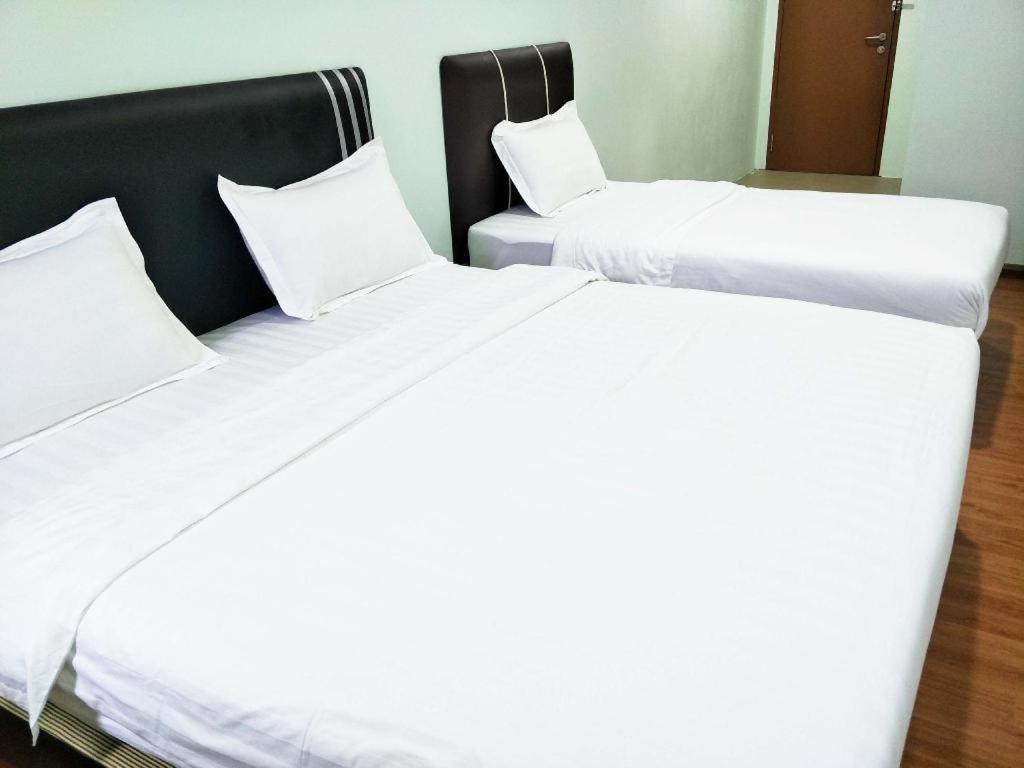 โอโย 89855 ซาลิม รูม Hotel ซีบู ภายนอก รูปภาพ